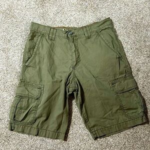 Men’s Eddie Bauer Size 33 shorts
